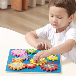 Spinning gear puzzle